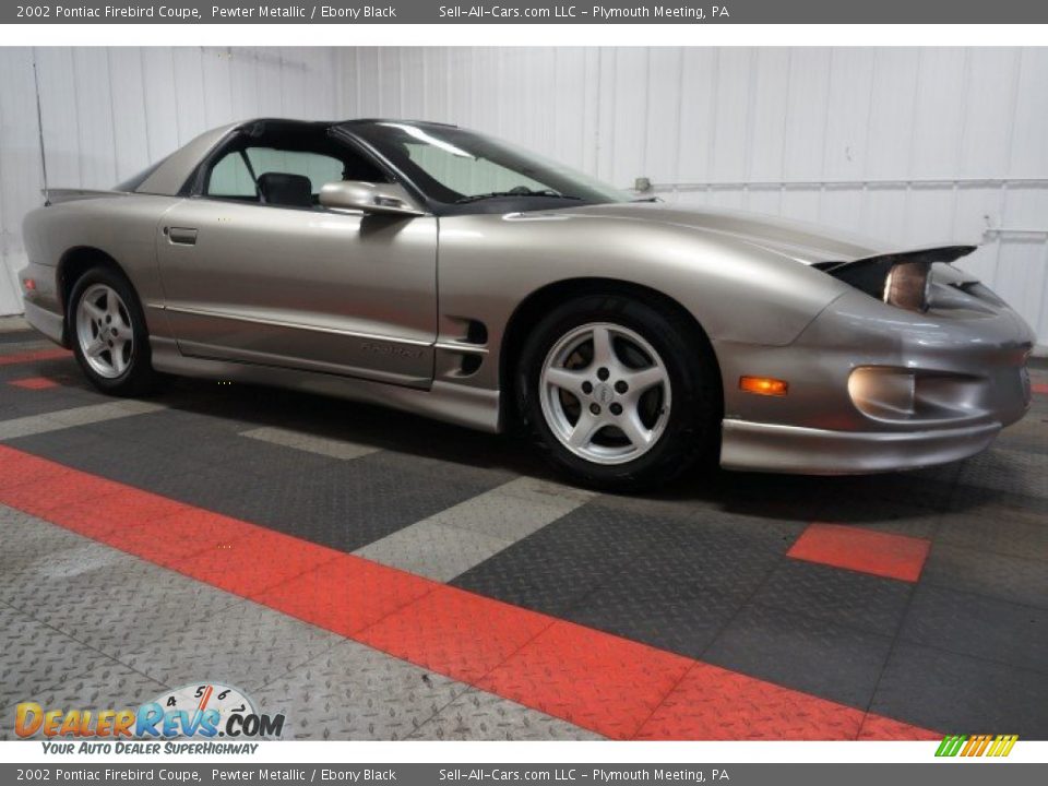 Front 3/4 View of 2002 Pontiac Firebird Coupe Photo #6