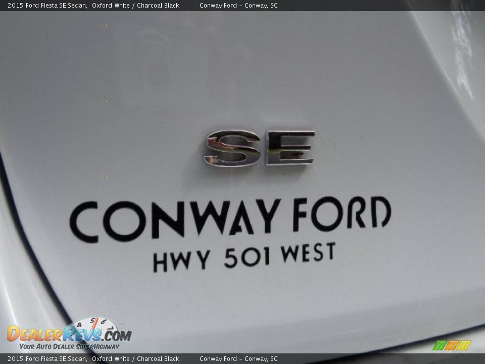 2015 Ford Fiesta SE Sedan Oxford White / Charcoal Black Photo #5