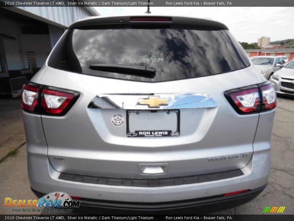 2016 Chevrolet Traverse LT AWD Silver Ice Metallic / Dark Titanium/Light Titanium Photo #4