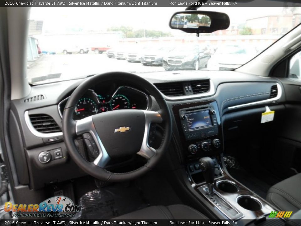 2016 Chevrolet Traverse LT AWD Silver Ice Metallic / Dark Titanium/Light Titanium Photo #14