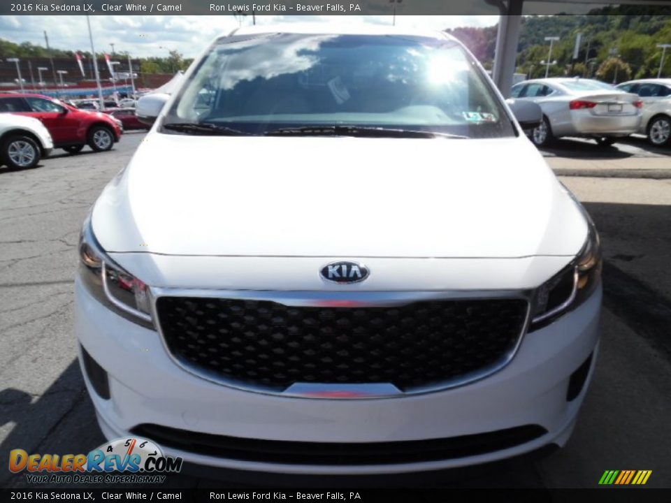 2016 Kia Sedona LX Clear White / Camel Photo #9