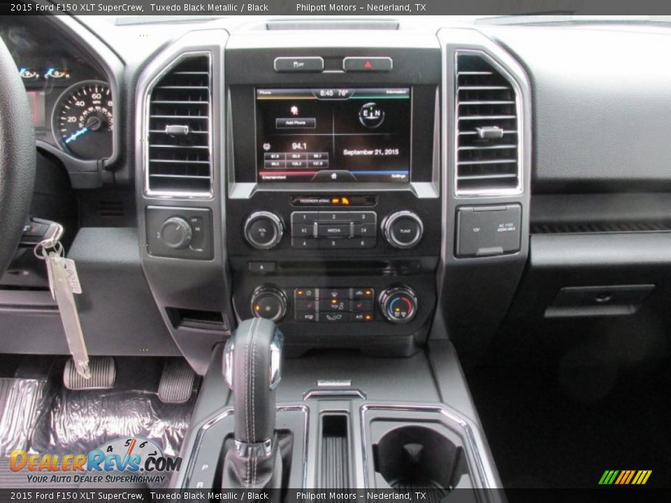 2015 Ford F150 XLT SuperCrew Tuxedo Black Metallic / Black Photo #26