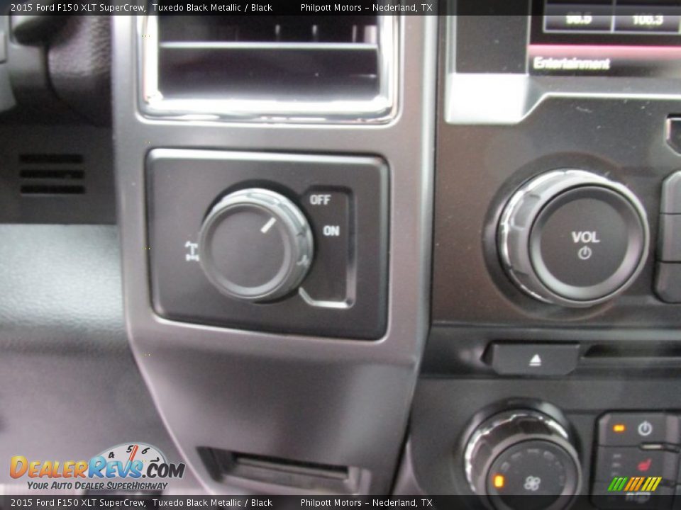 2015 Ford F150 XLT SuperCrew Tuxedo Black Metallic / Black Photo #30
