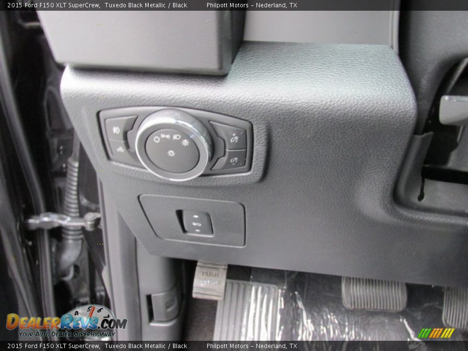 2015 Ford F150 XLT SuperCrew Tuxedo Black Metallic / Black Photo #34