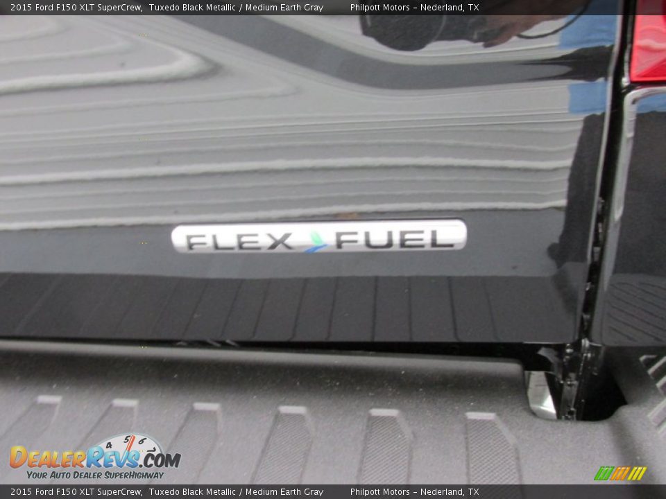 2015 Ford F150 XLT SuperCrew Tuxedo Black Metallic / Medium Earth Gray Photo #17