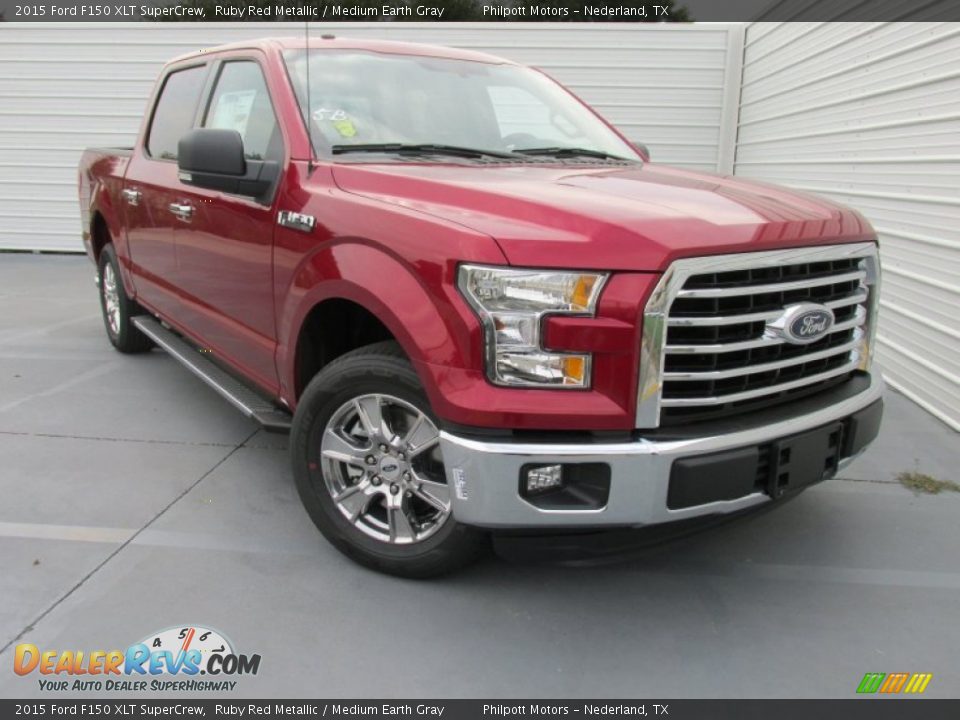 2015 Ford F150 XLT SuperCrew Ruby Red Metallic / Medium Earth Gray Photo #1