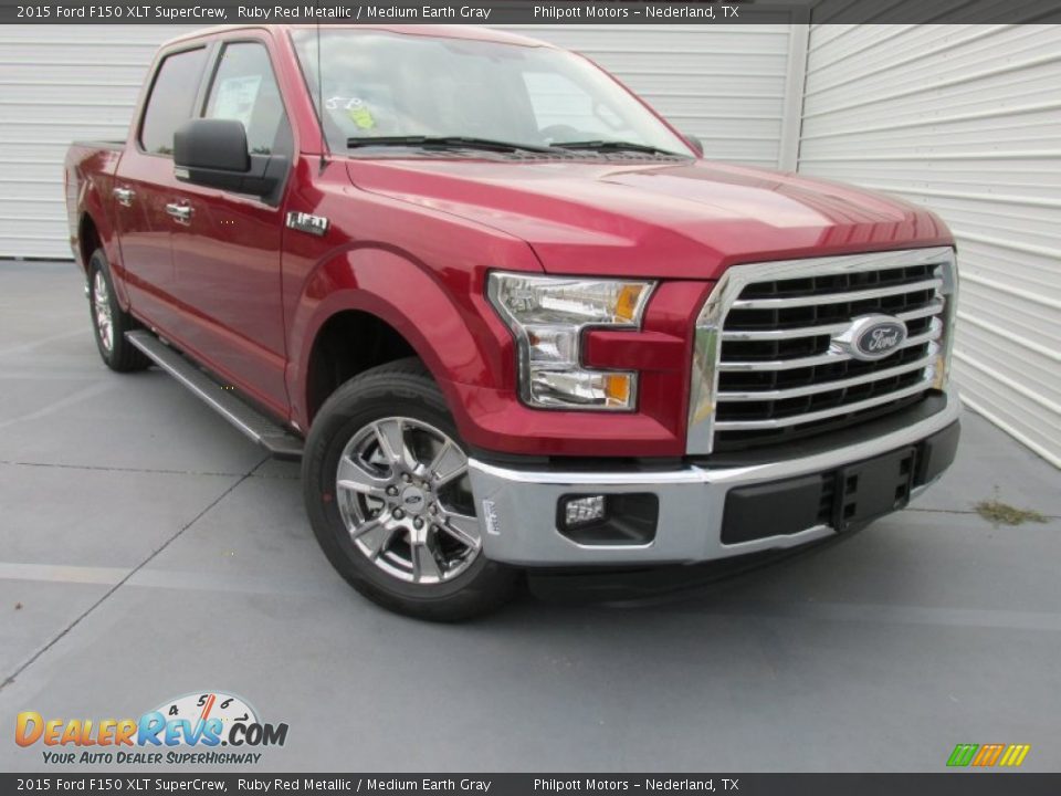 2015 Ford F150 XLT SuperCrew Ruby Red Metallic / Medium Earth Gray Photo #2