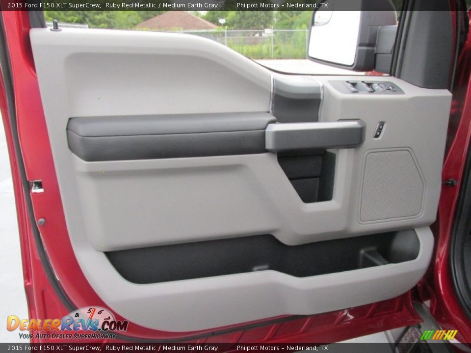 2015 Ford F150 XLT SuperCrew Ruby Red Metallic / Medium Earth Gray Photo #20