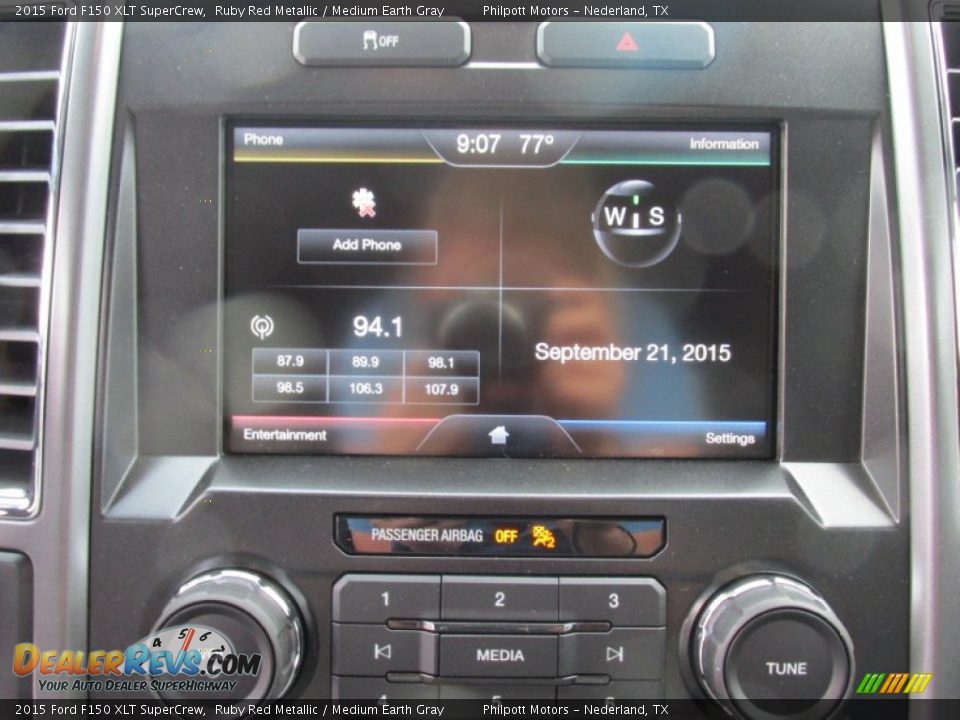 2015 Ford F150 XLT SuperCrew Ruby Red Metallic / Medium Earth Gray Photo #26