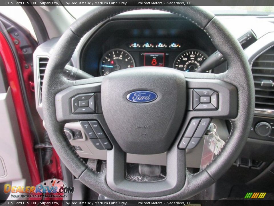 2015 Ford F150 XLT SuperCrew Ruby Red Metallic / Medium Earth Gray Photo #31