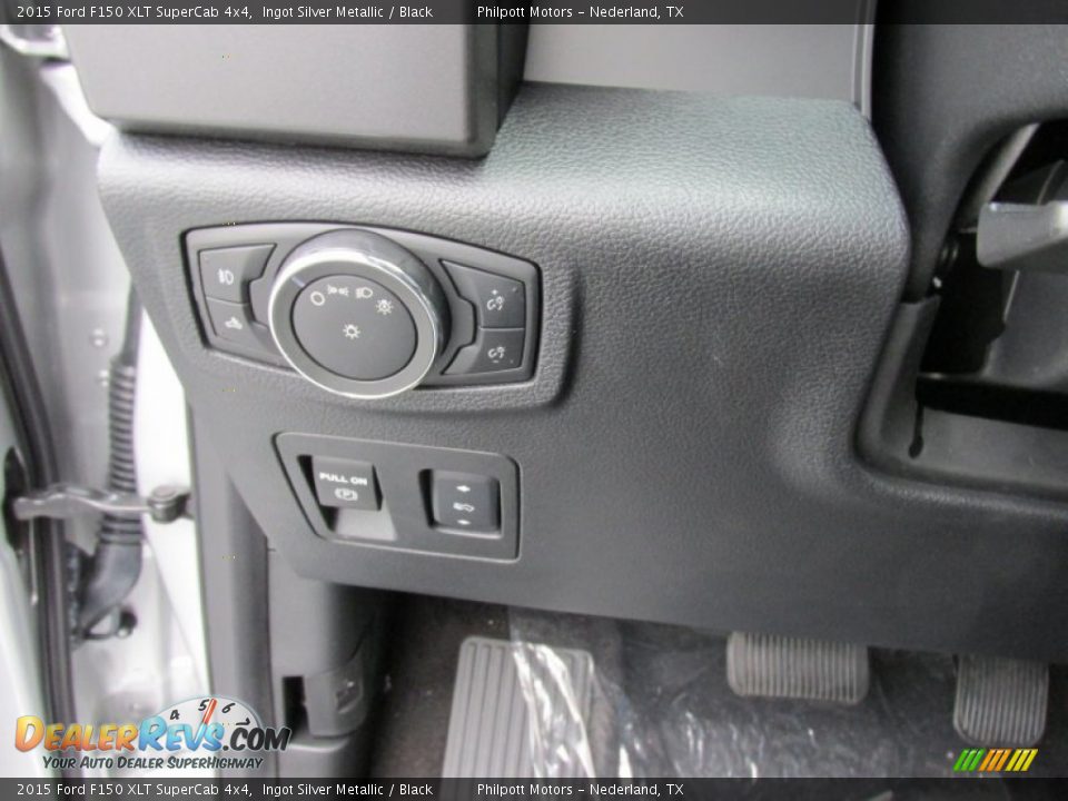 2015 Ford F150 XLT SuperCab 4x4 Ingot Silver Metallic / Black Photo #34