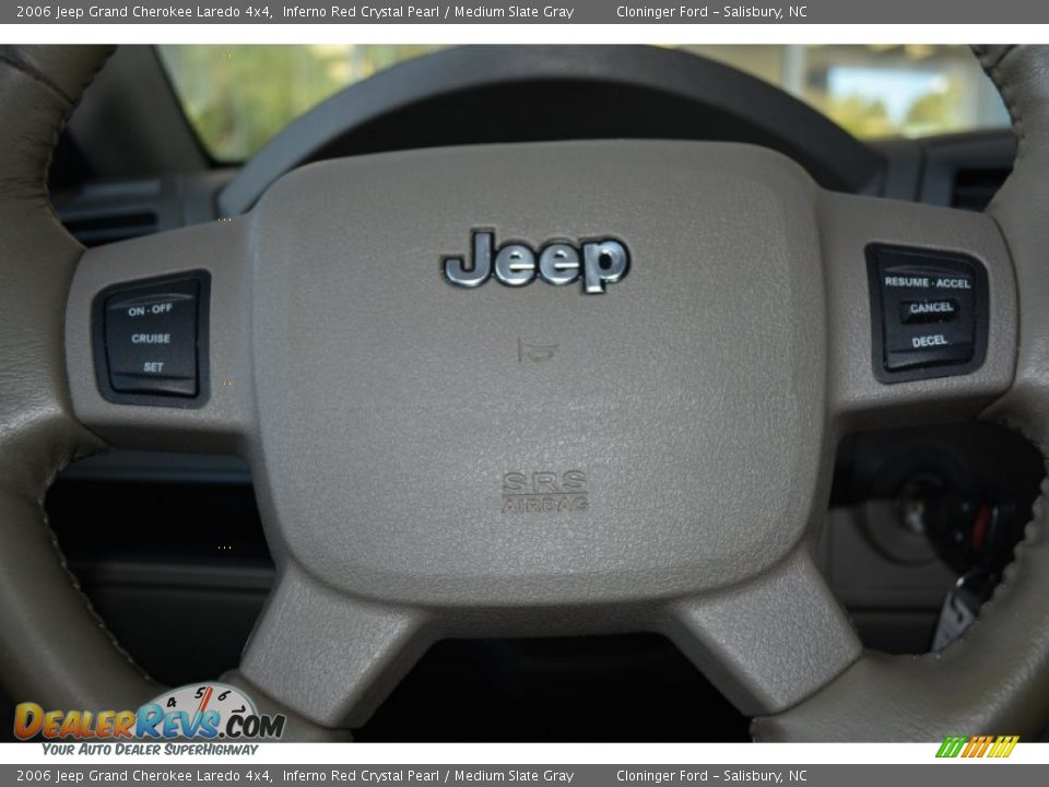 2006 Jeep Grand Cherokee Laredo 4x4 Inferno Red Crystal Pearl / Medium Slate Gray Photo #22