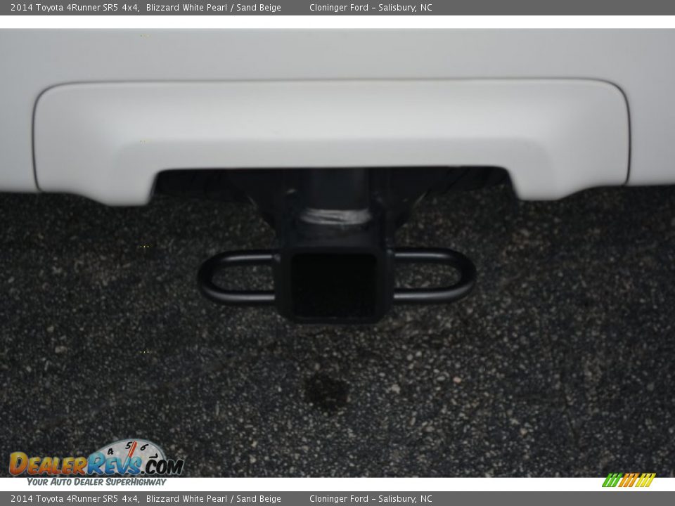 2014 Toyota 4Runner SR5 4x4 Blizzard White Pearl / Sand Beige Photo #17