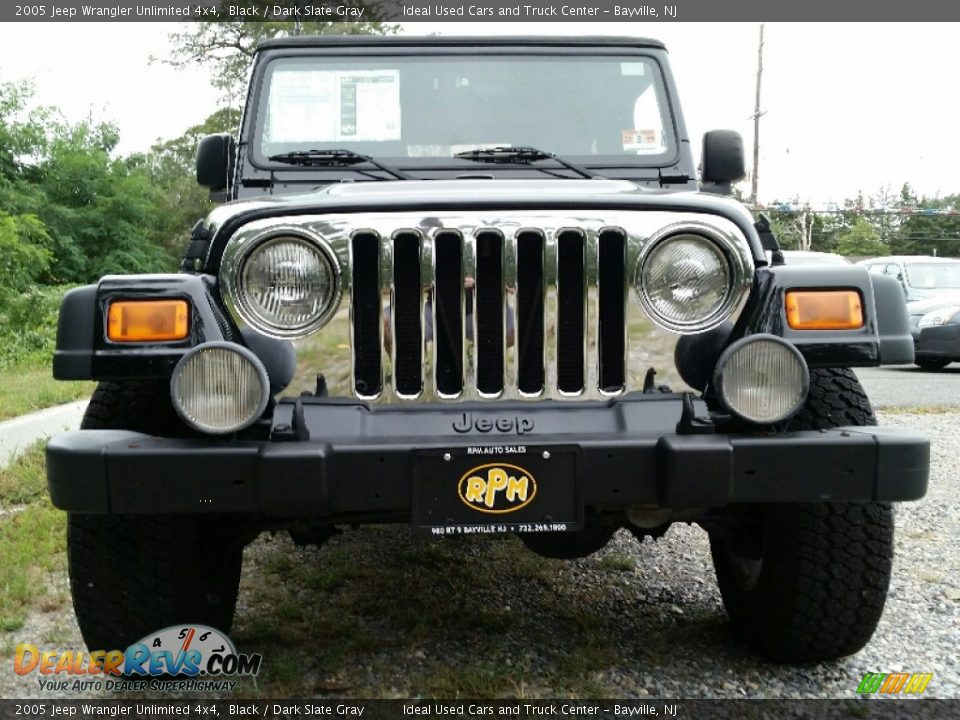 2005 Jeep Wrangler Unlimited 4x4 Black / Dark Slate Gray Photo #2