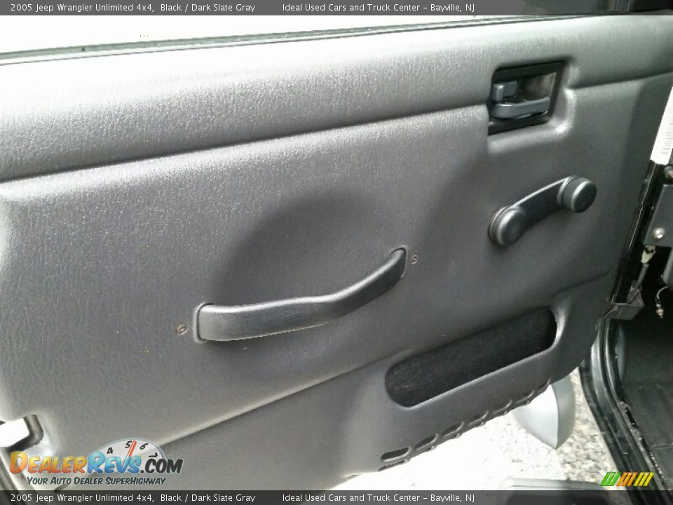 2005 Jeep Wrangler Unlimited 4x4 Black / Dark Slate Gray Photo #17