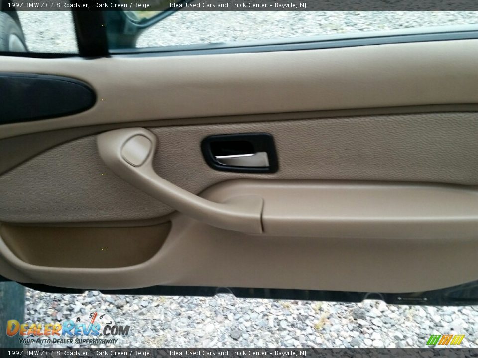 1997 BMW Z3 2.8 Roadster Dark Green / Beige Photo #11