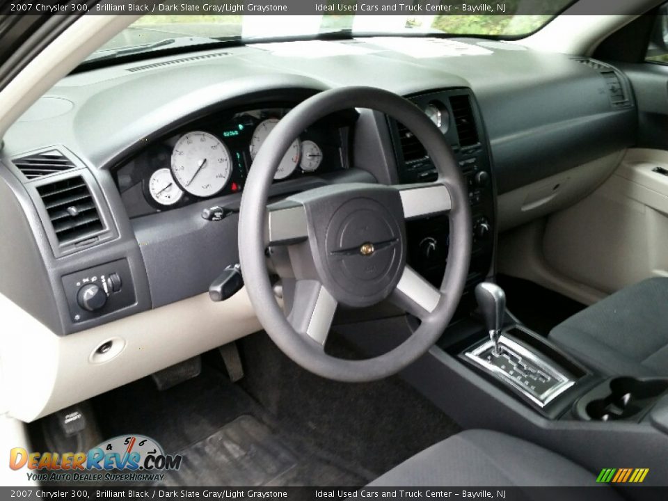 2007 Chrysler 300 Brilliant Black / Dark Slate Gray/Light Graystone Photo #22