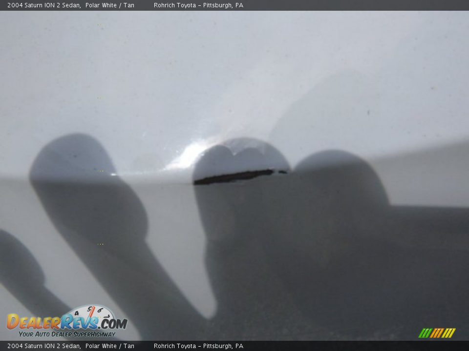 2004 Saturn ION 2 Sedan Polar White / Tan Photo #4