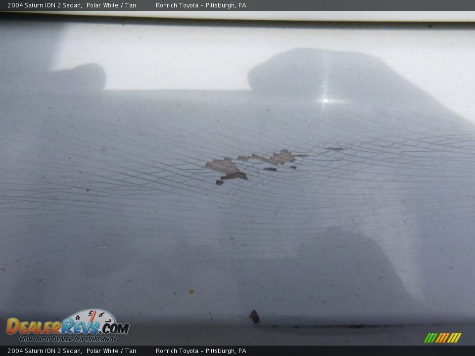 2004 Saturn ION 2 Sedan Polar White / Tan Photo #5