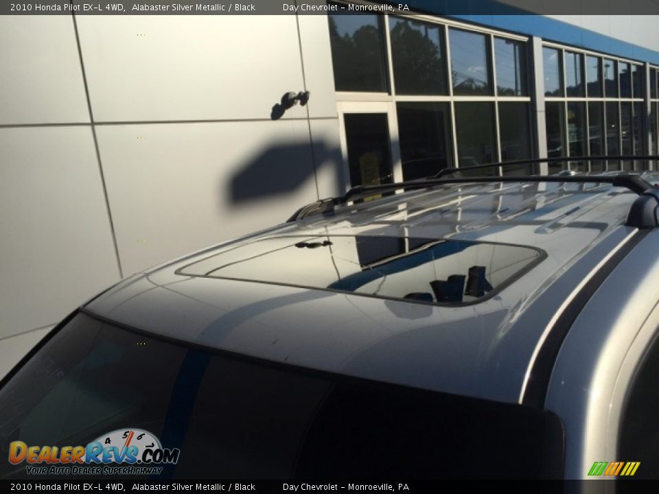 2010 Honda Pilot EX-L 4WD Alabaster Silver Metallic / Black Photo #6