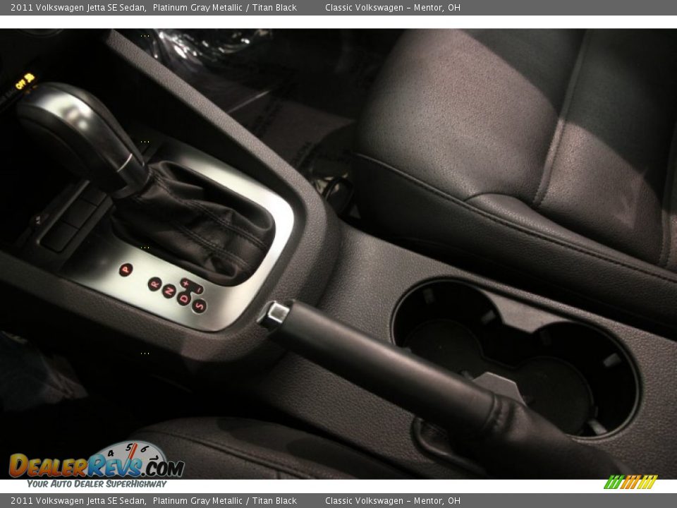 2011 Volkswagen Jetta SE Sedan Platinum Gray Metallic / Titan Black Photo #11