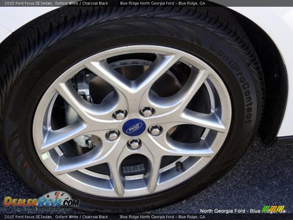 2015 Ford Focus SE Sedan Oxford White / Charcoal Black Photo #9