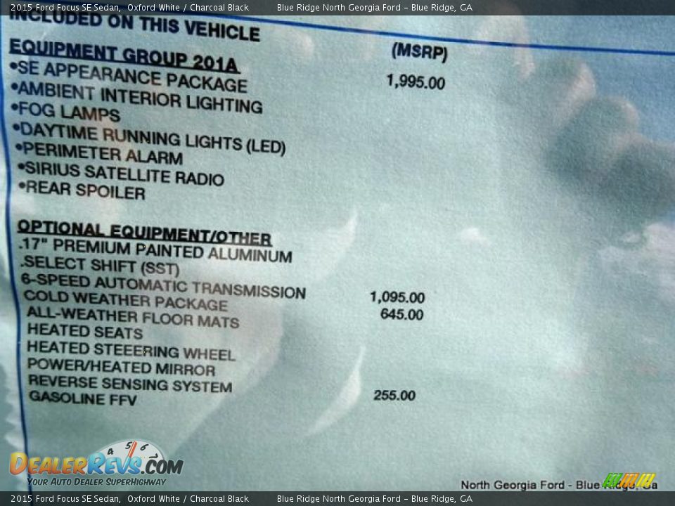 2015 Ford Focus SE Sedan Oxford White / Charcoal Black Photo #25