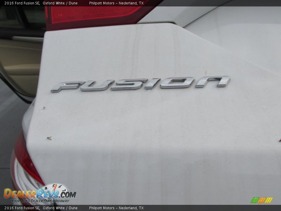 2016 Ford Fusion SE Oxford White / Dune Photo #13