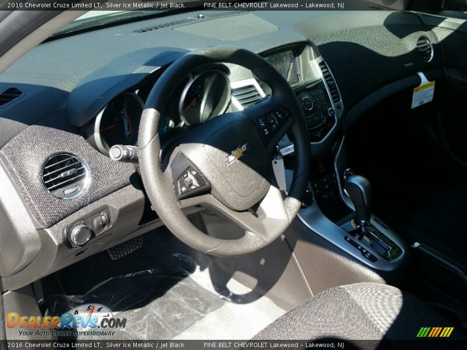 2016 Chevrolet Cruze Limited LT Silver Ice Metallic / Jet Black Photo #7