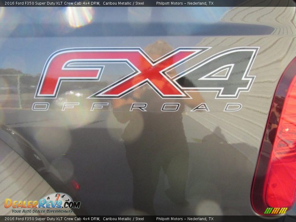 2016 Ford F350 Super Duty XLT Crew Cab 4x4 DRW Caribou Metallic / Steel Photo #17