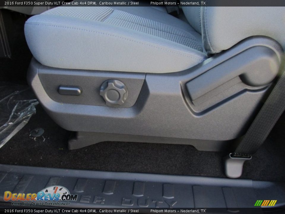 2016 Ford F350 Super Duty XLT Crew Cab 4x4 DRW Caribou Metallic / Steel Photo #25