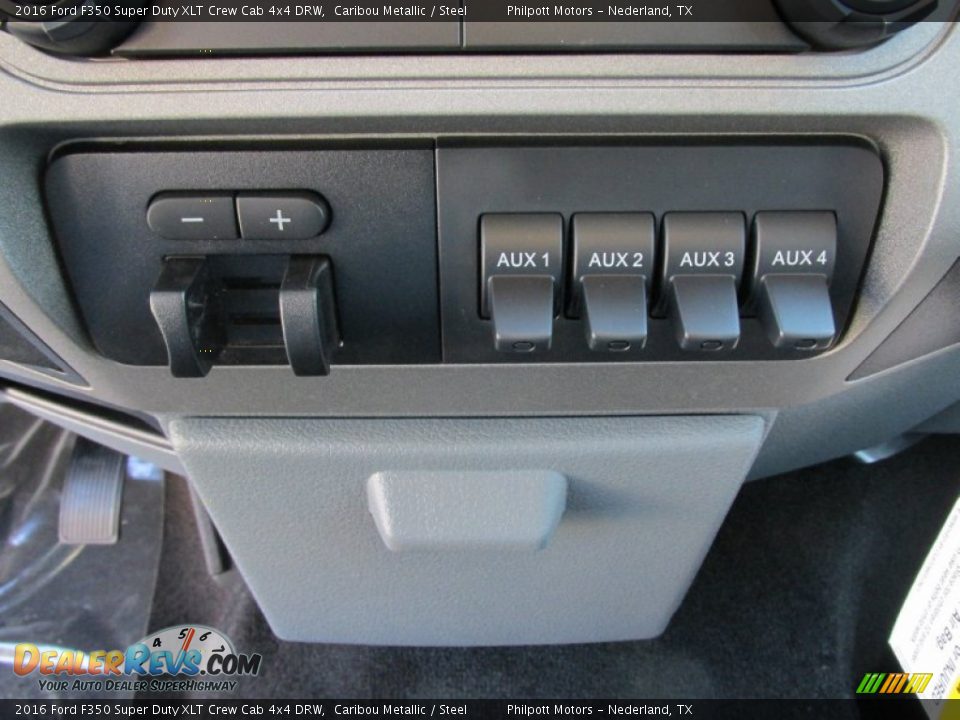 2016 Ford F350 Super Duty XLT Crew Cab 4x4 DRW Caribou Metallic / Steel Photo #30