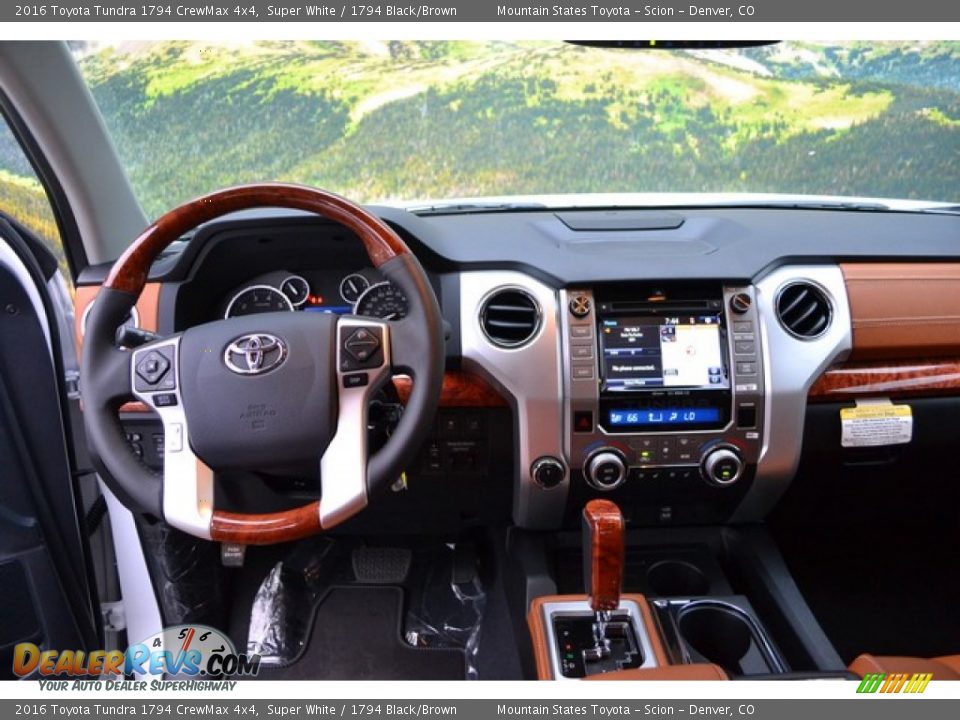 2016 Toyota Tundra 1794 CrewMax 4x4 Super White / 1794 Black/Brown Photo #6