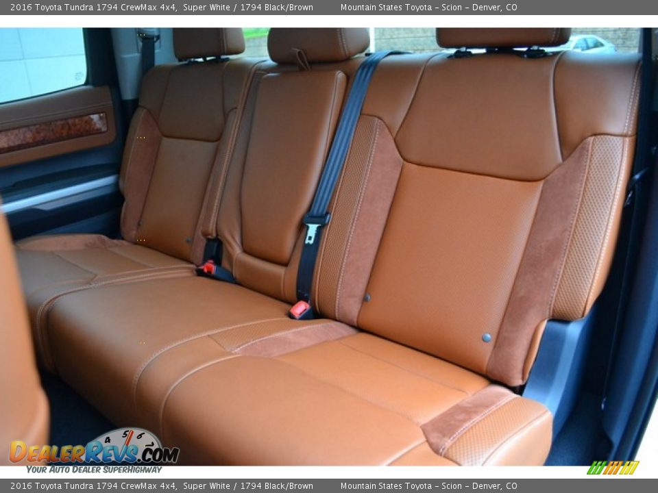 2016 Toyota Tundra 1794 CrewMax 4x4 Super White / 1794 Black/Brown Photo #9
