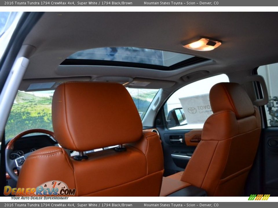 2016 Toyota Tundra 1794 CrewMax 4x4 Super White / 1794 Black/Brown Photo #10