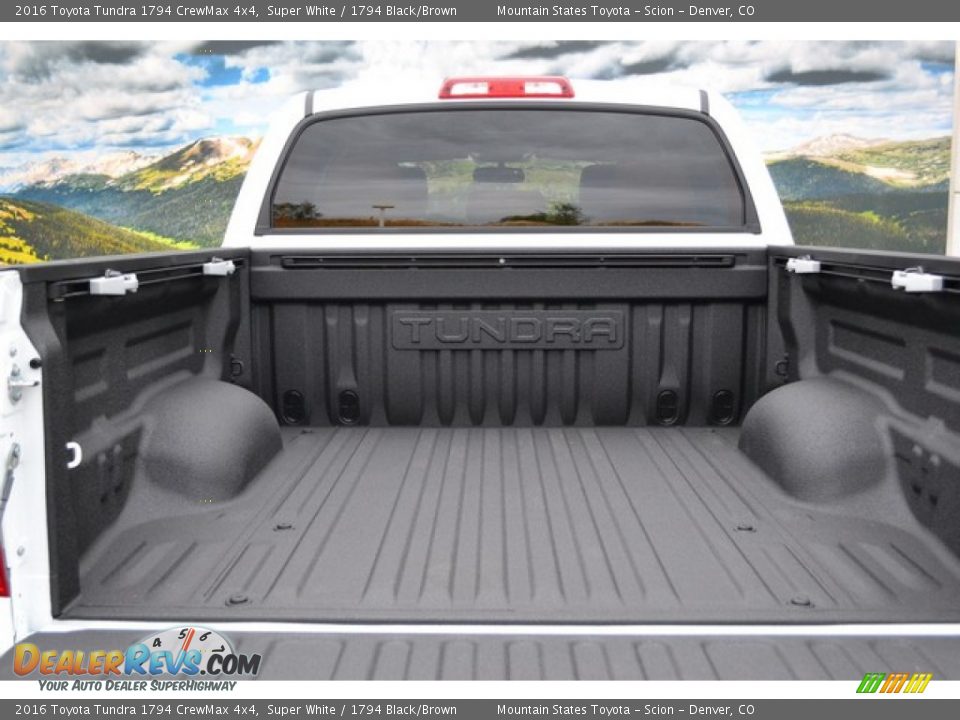 2016 Toyota Tundra 1794 CrewMax 4x4 Super White / 1794 Black/Brown Photo #11