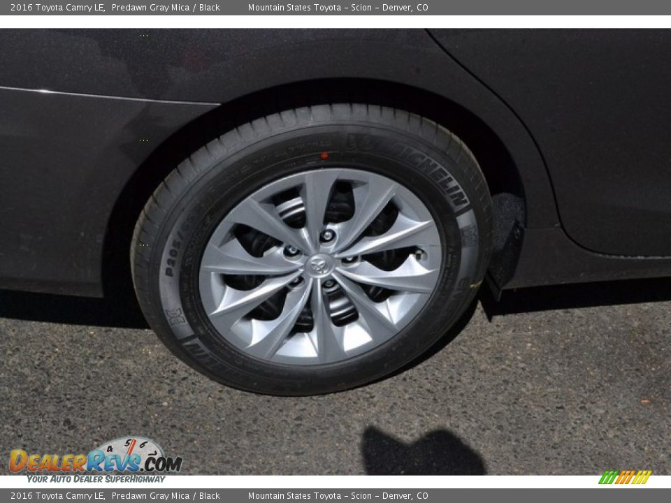2016 Toyota Camry LE Predawn Gray Mica / Black Photo #9