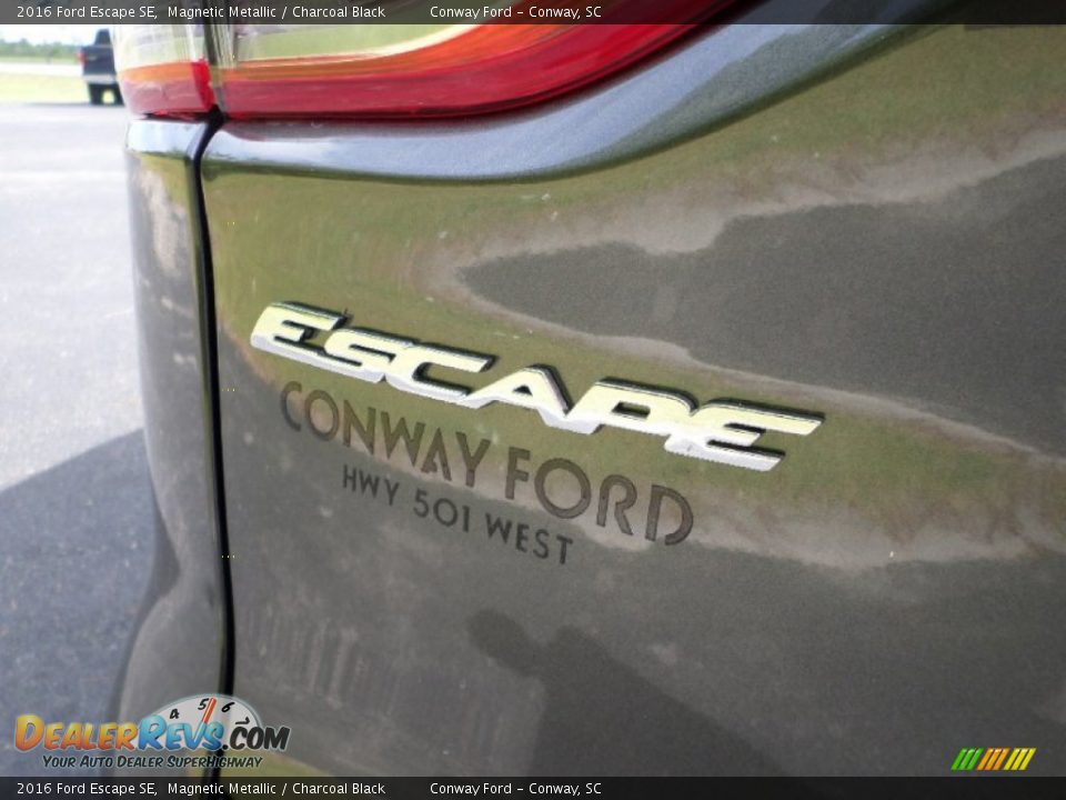 2016 Ford Escape SE Magnetic Metallic / Charcoal Black Photo #5