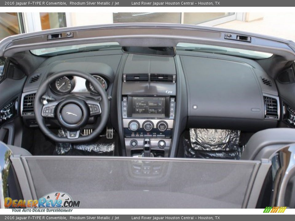 Dashboard of 2016 Jaguar F-TYPE R Convertible Photo #3