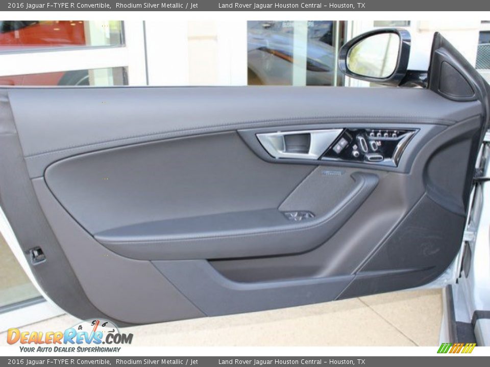 Door Panel of 2016 Jaguar F-TYPE R Convertible Photo #17