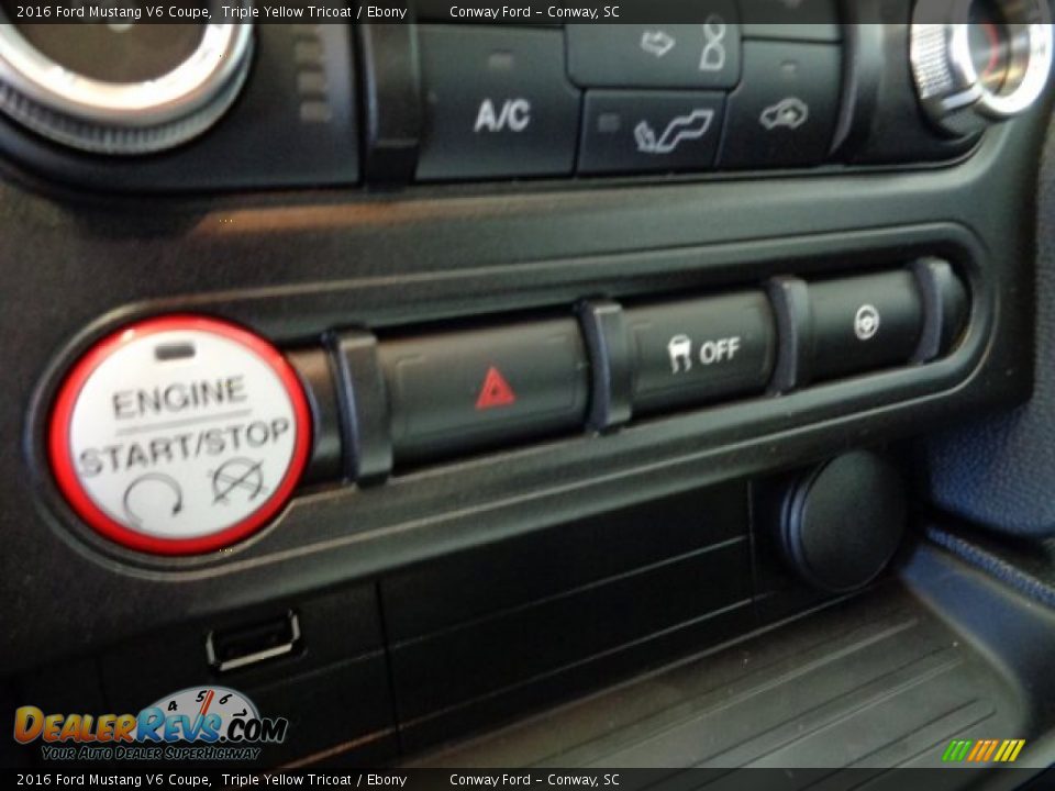 Controls of 2016 Ford Mustang V6 Coupe Photo #17