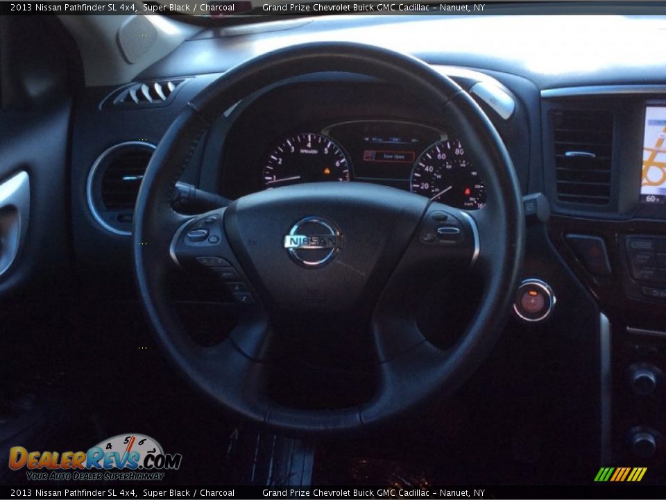 2013 Nissan Pathfinder SL 4x4 Super Black / Charcoal Photo #12