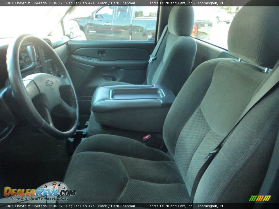 Dark Charcoal Interior - 2004 Chevrolet Silverado 1500 Z71 Regular Cab 4x4 Photo #5