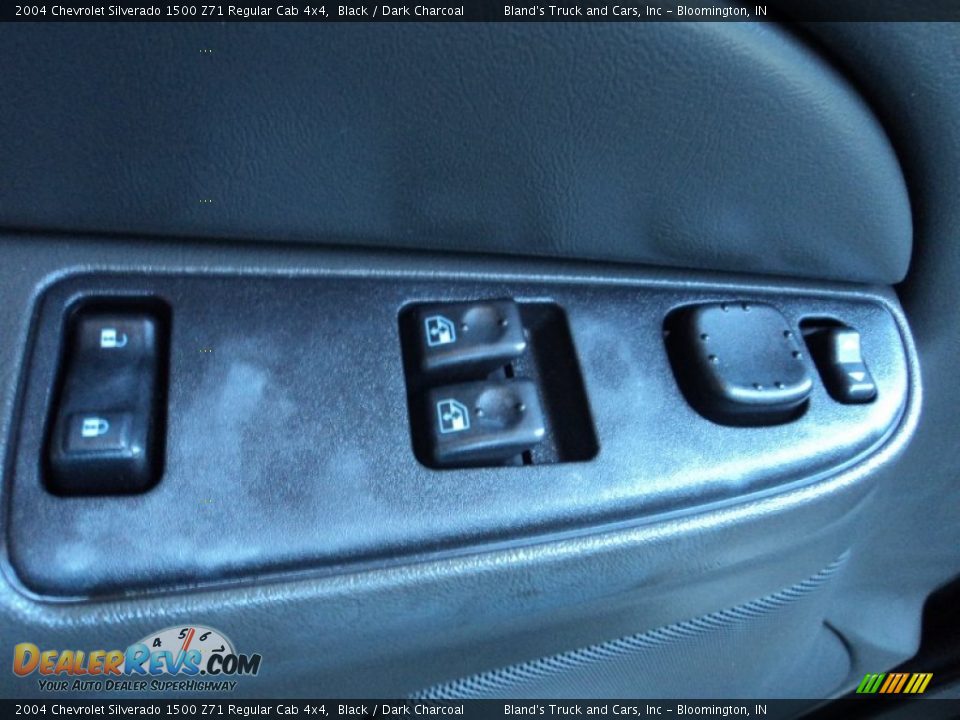 2004 Chevrolet Silverado 1500 Z71 Regular Cab 4x4 Black / Dark Charcoal Photo #8