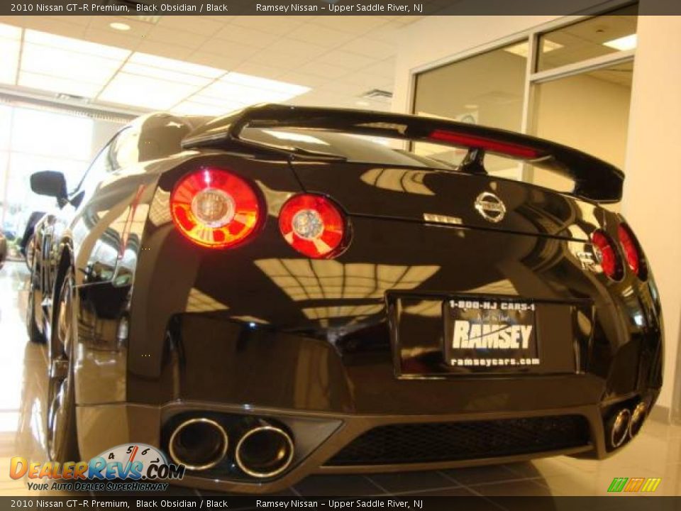 2010 Nissan GT-R Premium Black Obsidian / Black Photo #8
