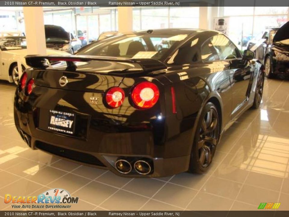 2010 Nissan GT-R Premium Black Obsidian / Black Photo #11