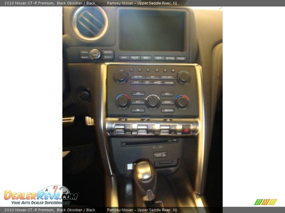 2010 Nissan GT-R Premium Black Obsidian / Black Photo #23