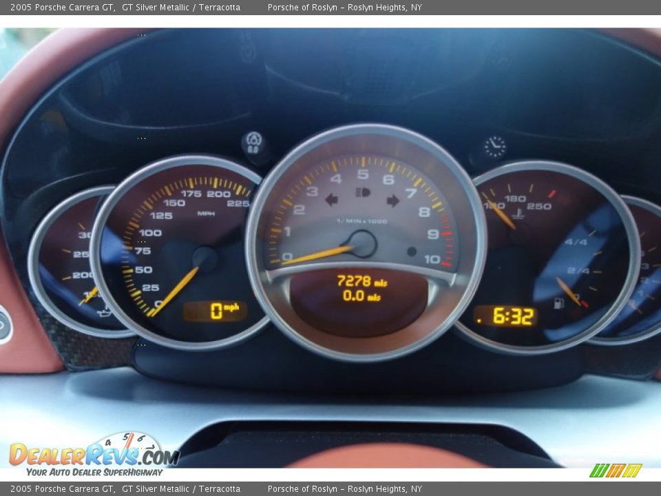 2005 Porsche Carrera GT  Gauges Photo #29