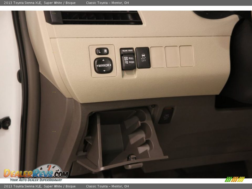 2013 Toyota Sienna XLE Super White / Bisque Photo #5