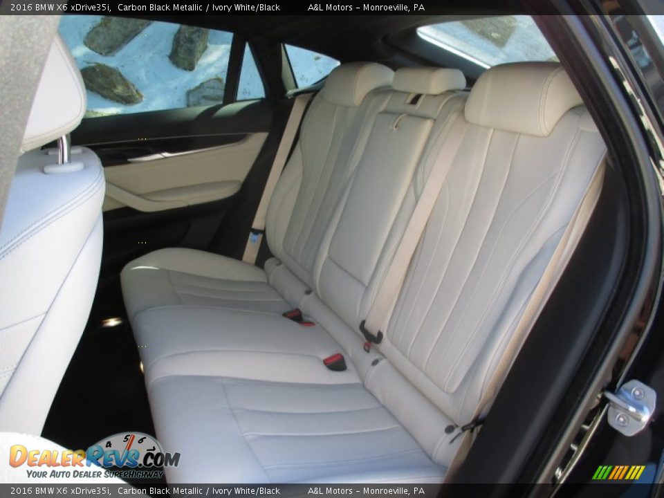 Rear Seat of 2016 BMW X6 xDrive35i Photo #13